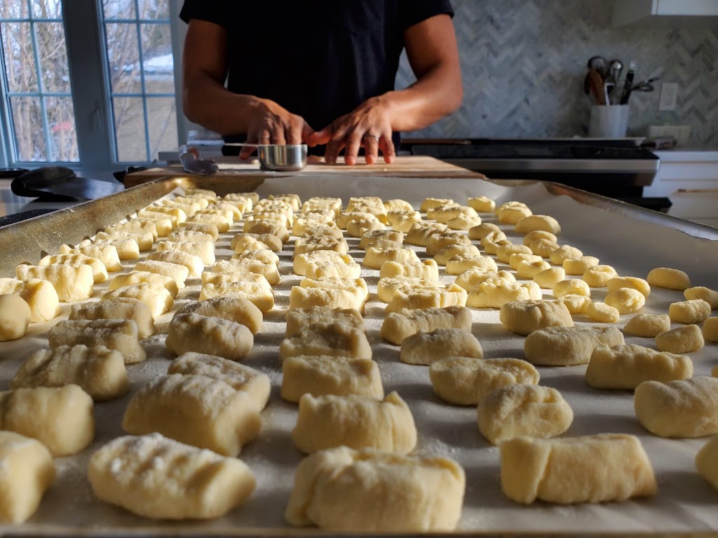 La Petite Olive | 526 Croissant Rockhill, Beaconsfield, QC H9W 3G3, Canada | Phone: (514) 463-4044