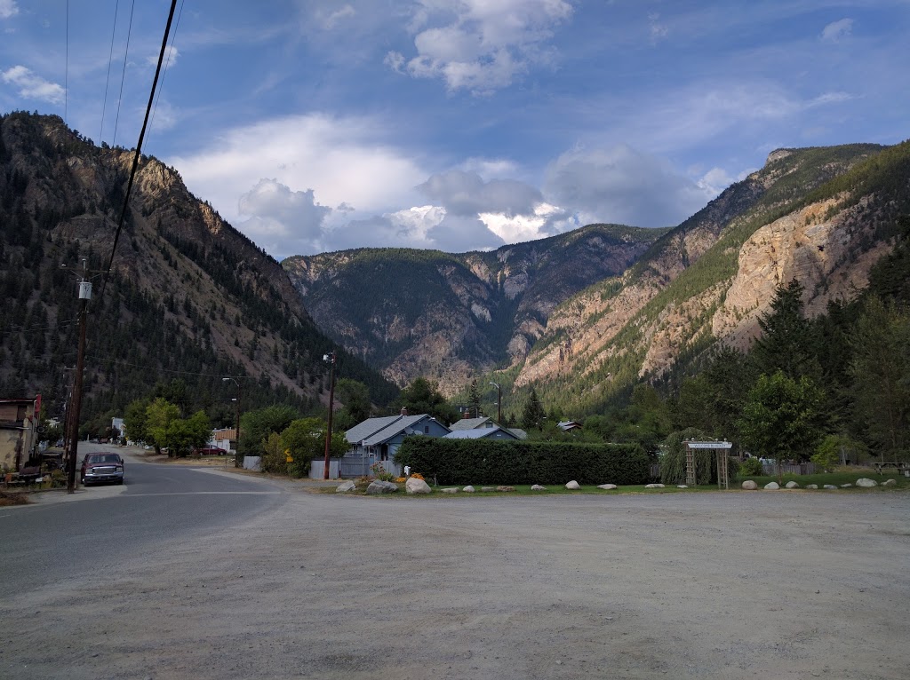 Nickelplate Restaurant | 670 Crowsnest Hwy, Hedley, BC V0X 1K0, Canada | Phone: (250) 292-8335