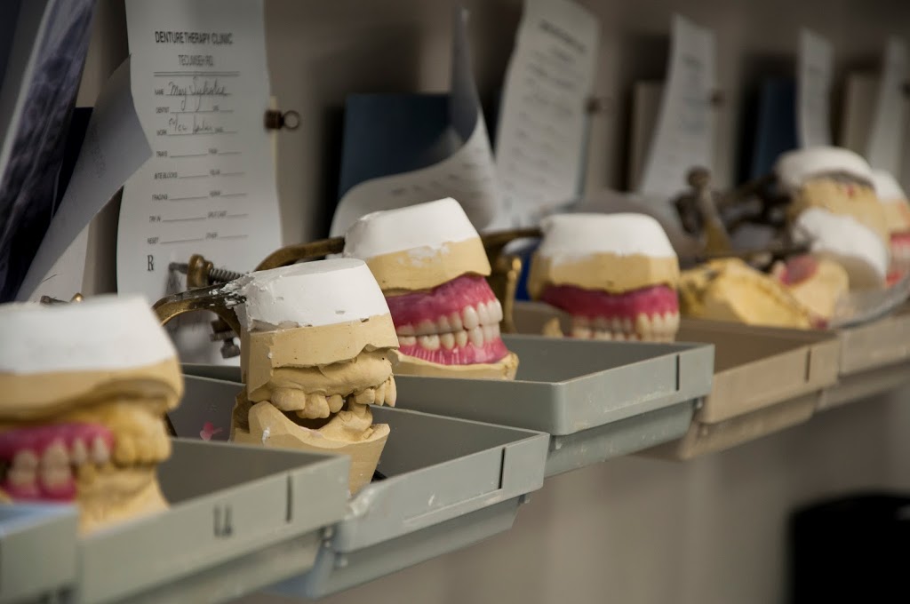 Bardgett Denture & Implant Solutions | 391 Exmouth St, Sarnia, ON N7T 5N8, Canada | Phone: (519) 704-1310