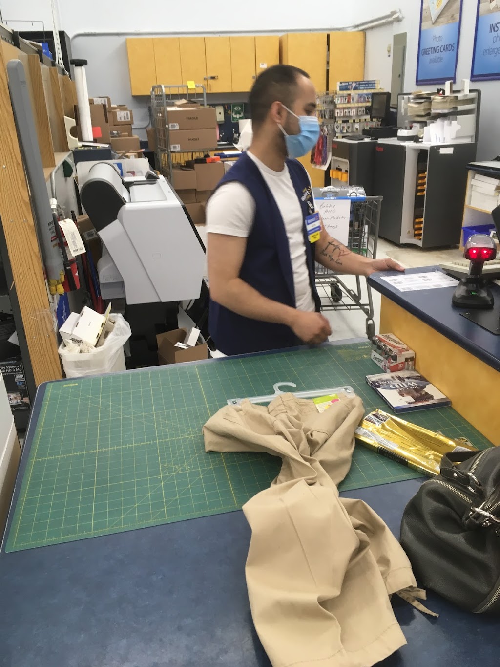 Walmart Portrait Studio 3850 Sheppard Ave E, Scarborough, ON M1T 3L4