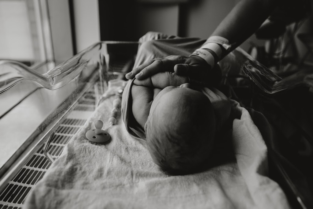 Wren Studios: Edmonton Newborn Photographer | 117 Town Crest Rd, Fort Saskatchewan, AB T8L 0L1, Canada | Phone: (780) 297-6615