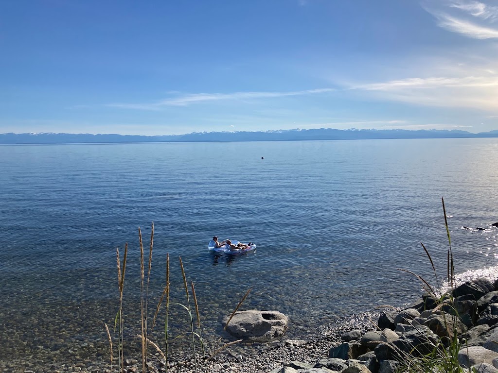 Blitz Beach House | 3265 Atrevida Rd, Powell River, BC V8A 0E1, Canada | Phone: (604) 414-9488