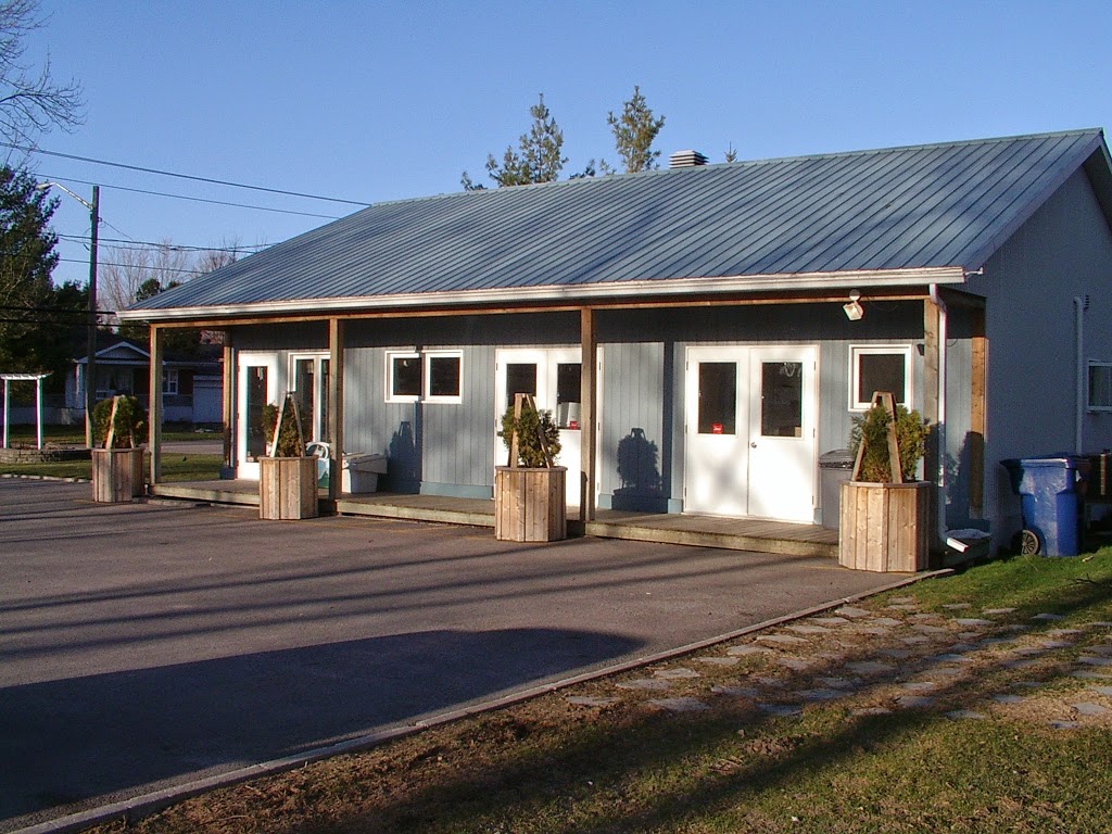 Fromagerie Du Vieux St-Francois | 4740 Boulevard des Mille-Îles, Laval, QC H7J 1A1, Canada | Phone: (450) 666-6810