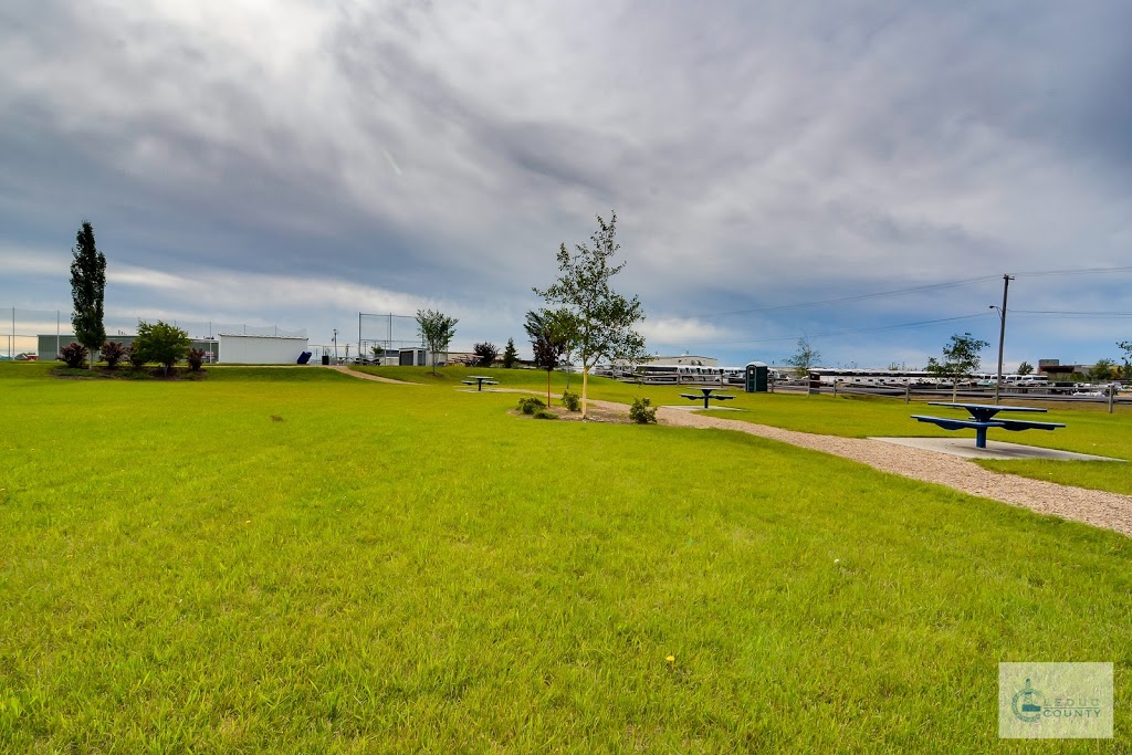 Nisku Recreation Centre | 606 18 Ave, Nisku, AB T9E 7T7, Canada | Phone: (780) 955-7533