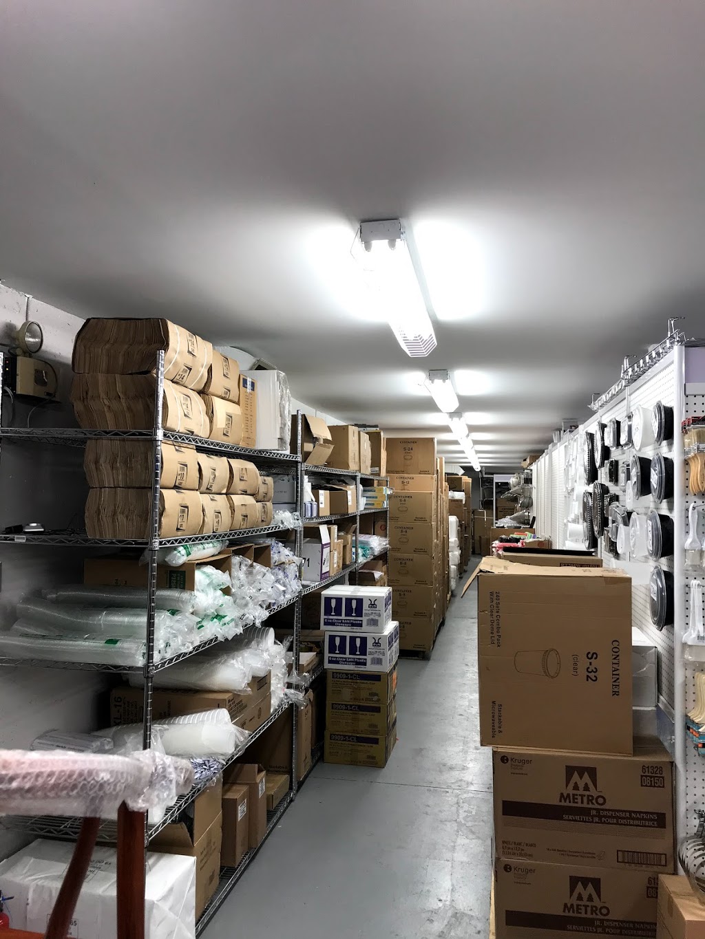 Whitestone Kitchen Supply | 1508 Merivale Rd #17, Nepean, ON K2G 3J6, Canada | Phone: (613) 695-7688