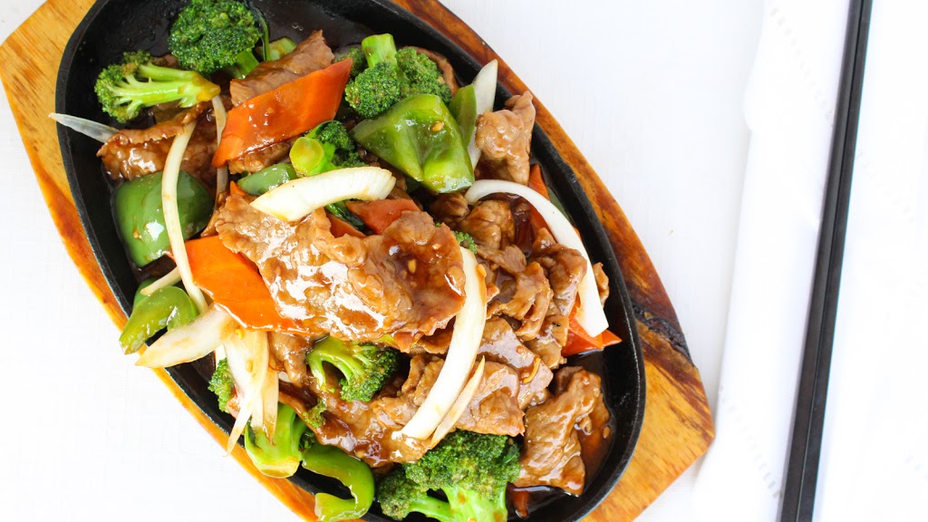 Chens Restaurant | 170 University Ave W, Waterloo, ON N2L 3G1, Canada | Phone: (519) 884-9836
