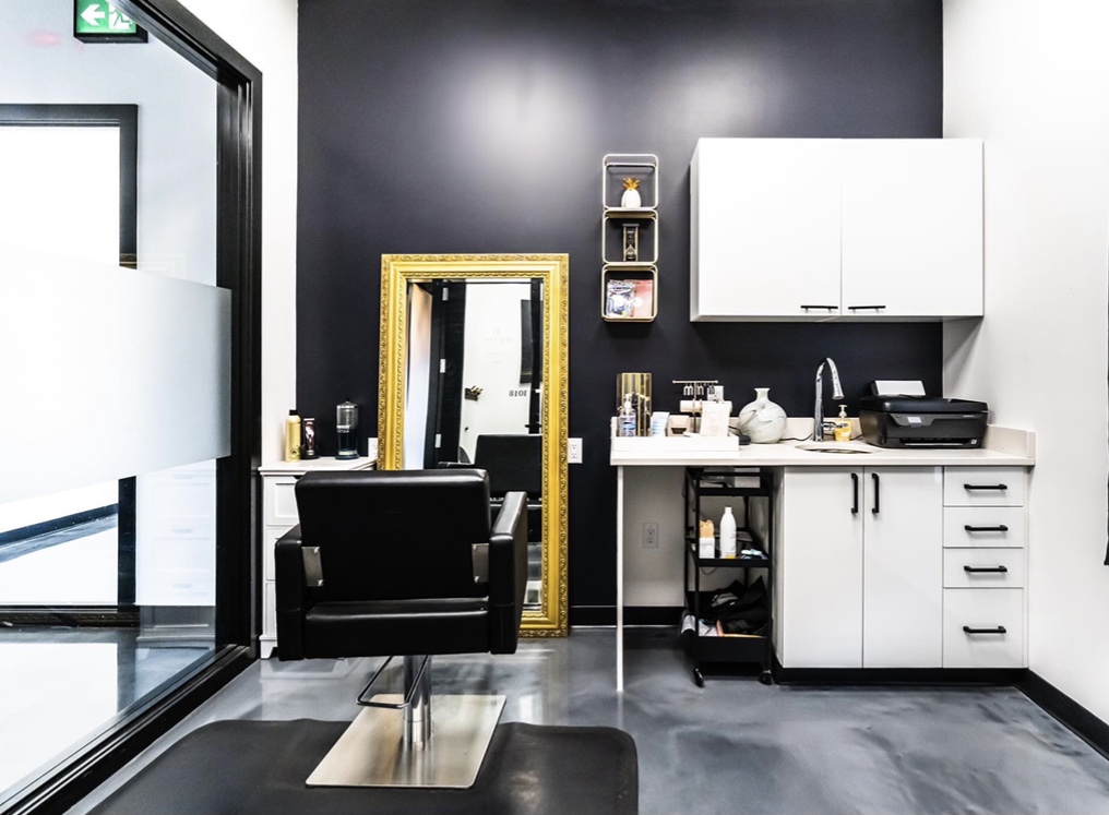 Majesty Salon | 3440 Fairway Plaza Rd S, Lethbridge, AB T1K 6Z3, Canada | Phone: (403) 894-9660