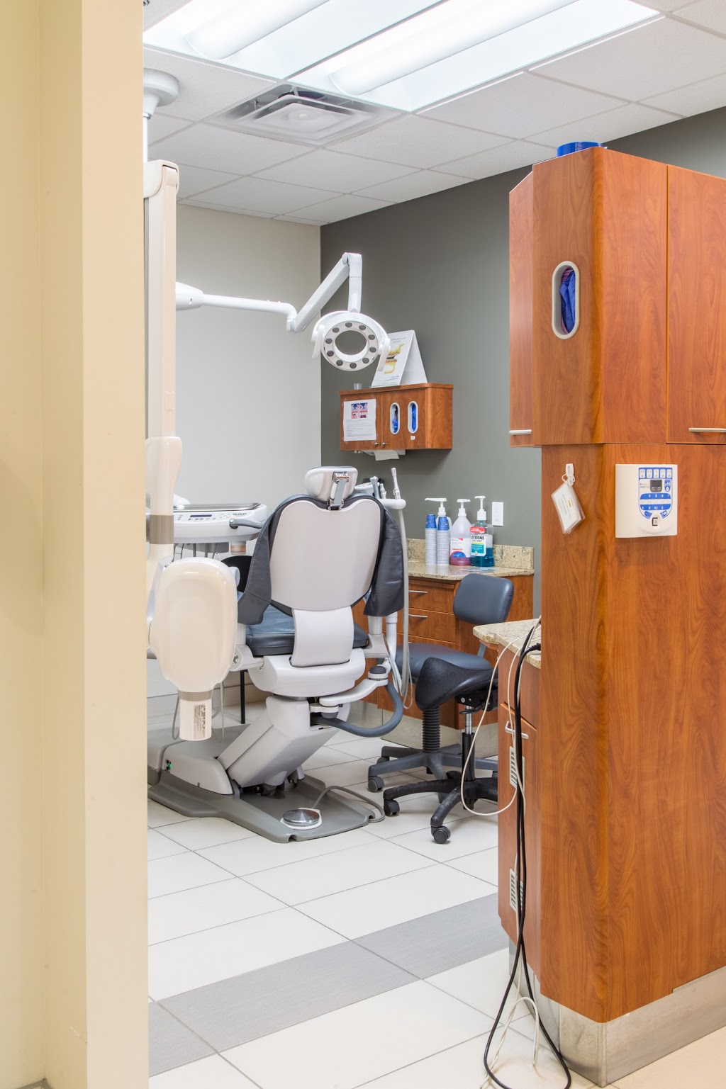 Dove Dental Centres | 1657 Dundas St #1, London, ON N5W 3C6, Canada | Phone: (226) 490-3683