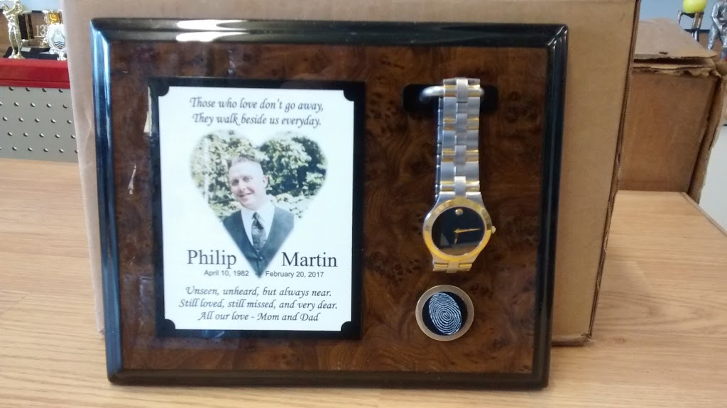Arrowsmith Awards & Engraving | 1575 Matterson Rd, Errington, BC V0R 1V0, Canada | Phone: (250) 927-0223