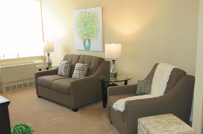 Delmanor Glen Abbey | 1459 Nottinghill Gate, Oakville, ON L6M 4W1, Canada | Phone: (905) 469-3232