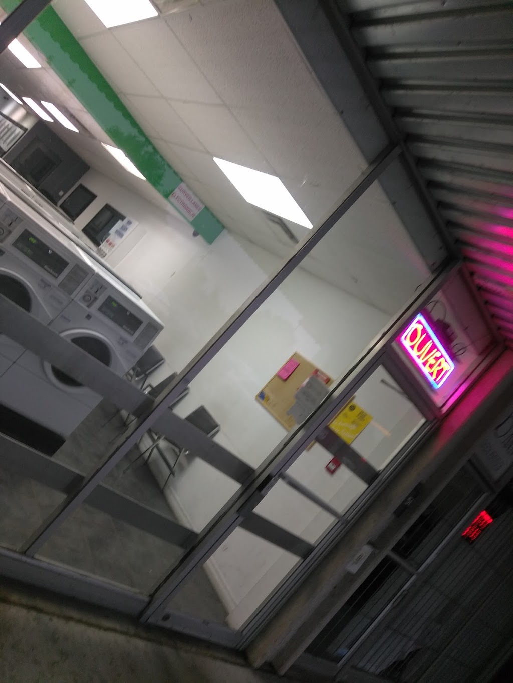 Buandrie Express-Net | 58 Boulevard Cartier O, Laval, QC H7N 2H5, Canada