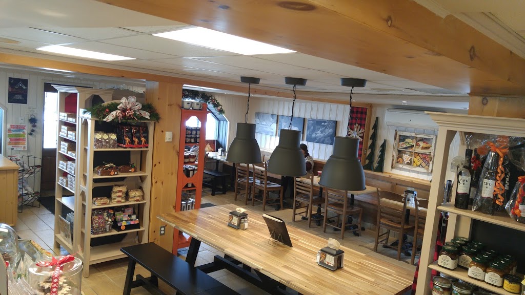 La Boulangerie du Village | 413 Rue Principale, Saint-Donat-de-Montcalm, QC J0T 2C0, Canada | Phone: (819) 424-2227