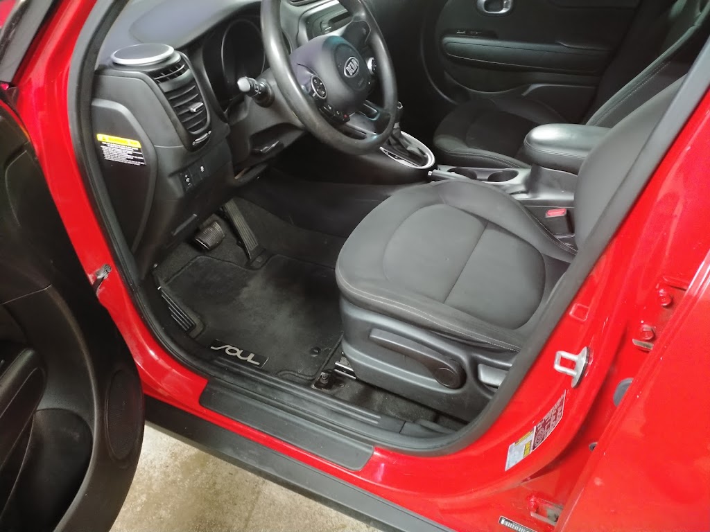 Landriault lave auto | 27 Rue Principale, Saint-André-Avellin, QC J0V 1W0, Canada | Phone: (819) 516-0665