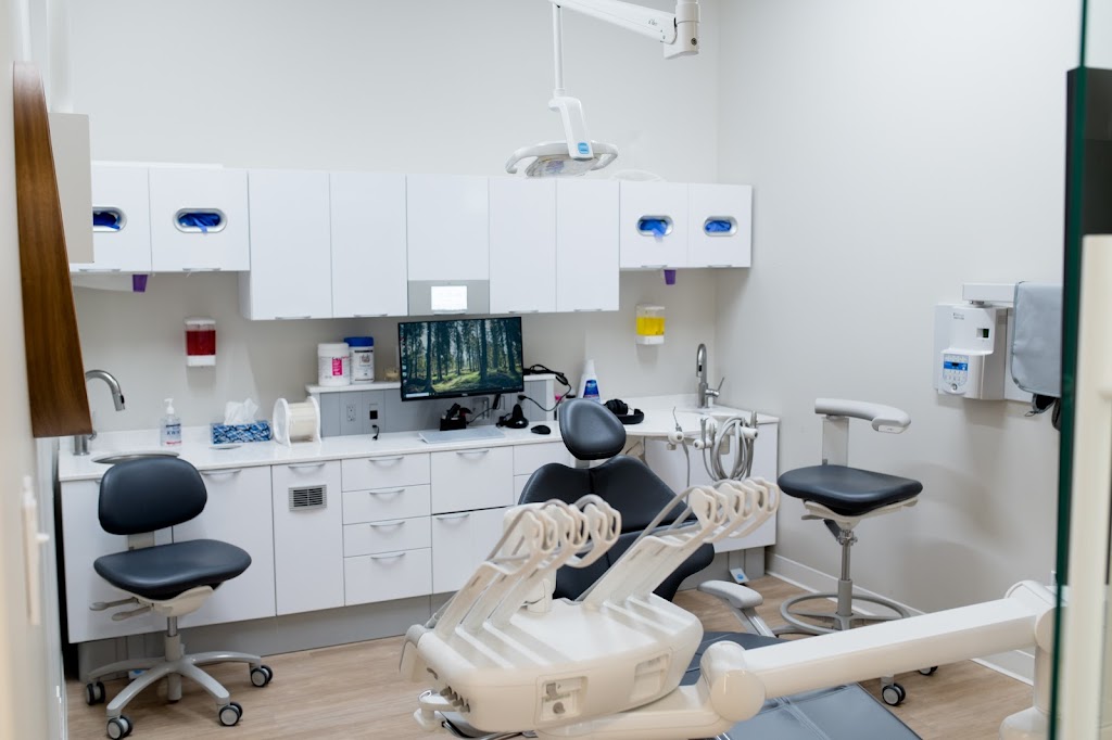Newbury Dental | Dentist Edmonton | 8315 Chappelle Way SW, Edmonton, AB T6W 4S1, Canada | Phone: (780) 760-3033