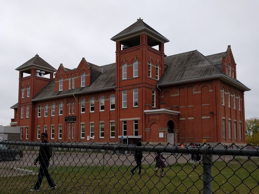 Queen Alexandra School | 7730 106 St, Edmonton, AB T6E 4W3, Canada | Phone: (780) 439-2516