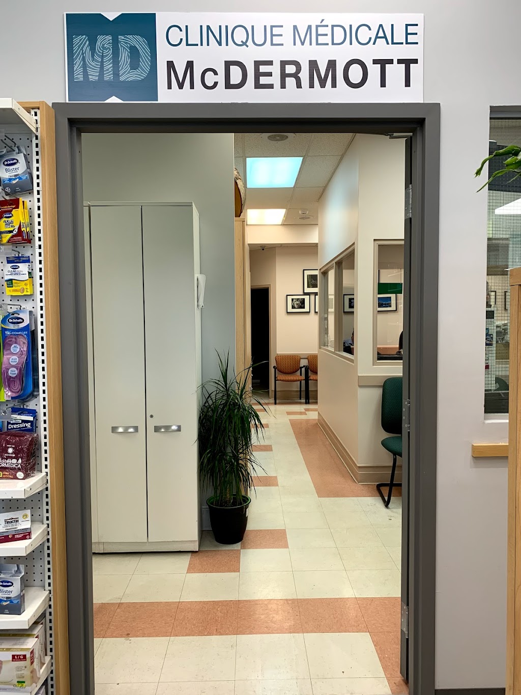 Medical Clinic McDermott | 37 Ave Donegani, Pointe-Claire, QC H9R 2V7, Canada | Phone: (514) 697-8242