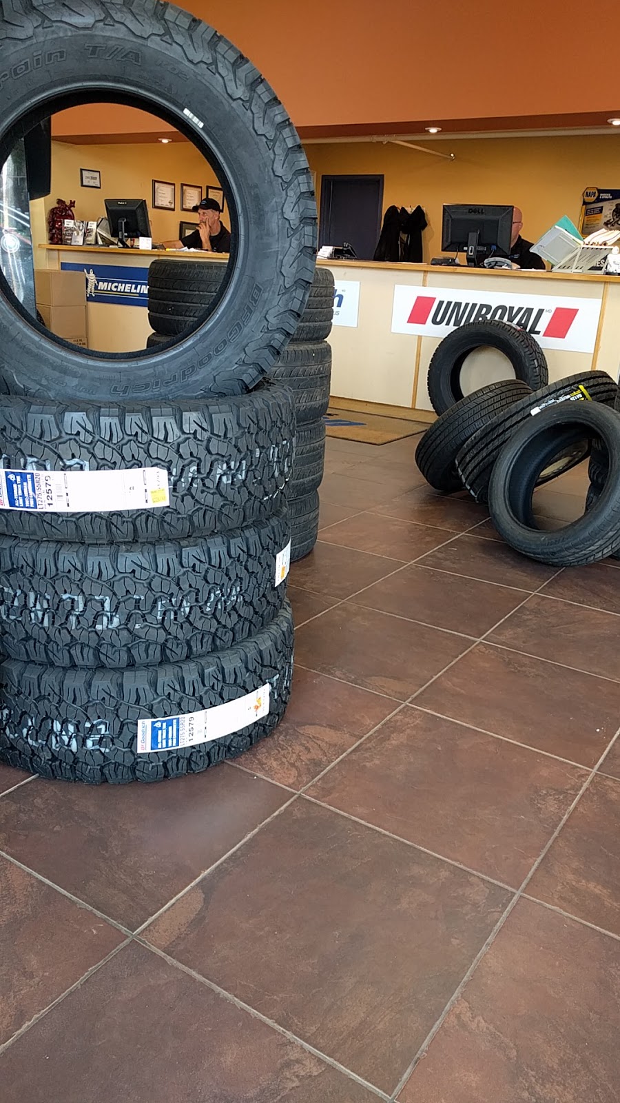 Les Pneus Goguen Tires Inc | 1140 Champlain St, Dieppe, NB E1A 8L8, Canada | Phone: (506) 388-9922