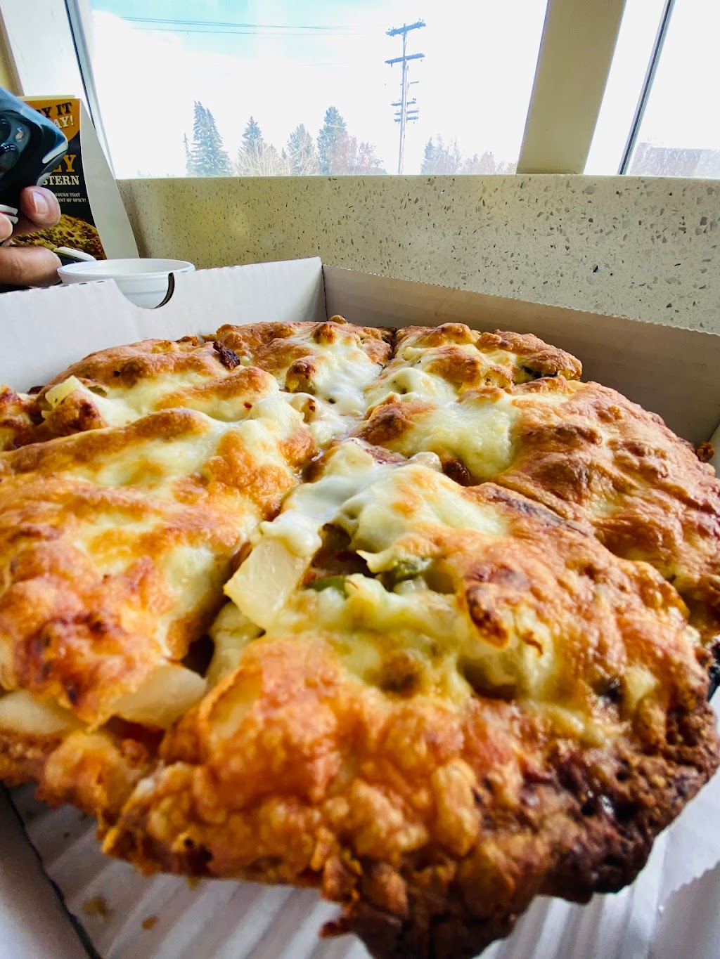 Royal Pizza Red Deer | 7101 50 Ave, Red Deer, AB T4N 4E4, Canada | Phone: (587) 273-2210
