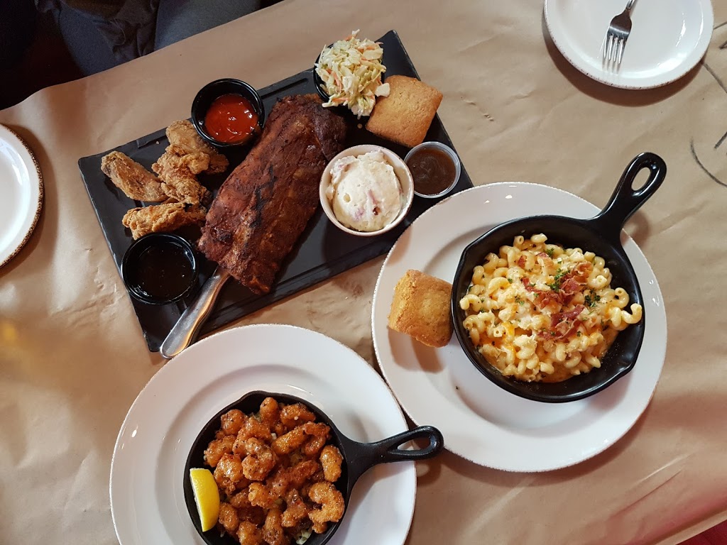 Montanas | 8735 Yonge St, Richmond Hill, ON L4C 6Z1, Canada | Phone: (905) 326-6011