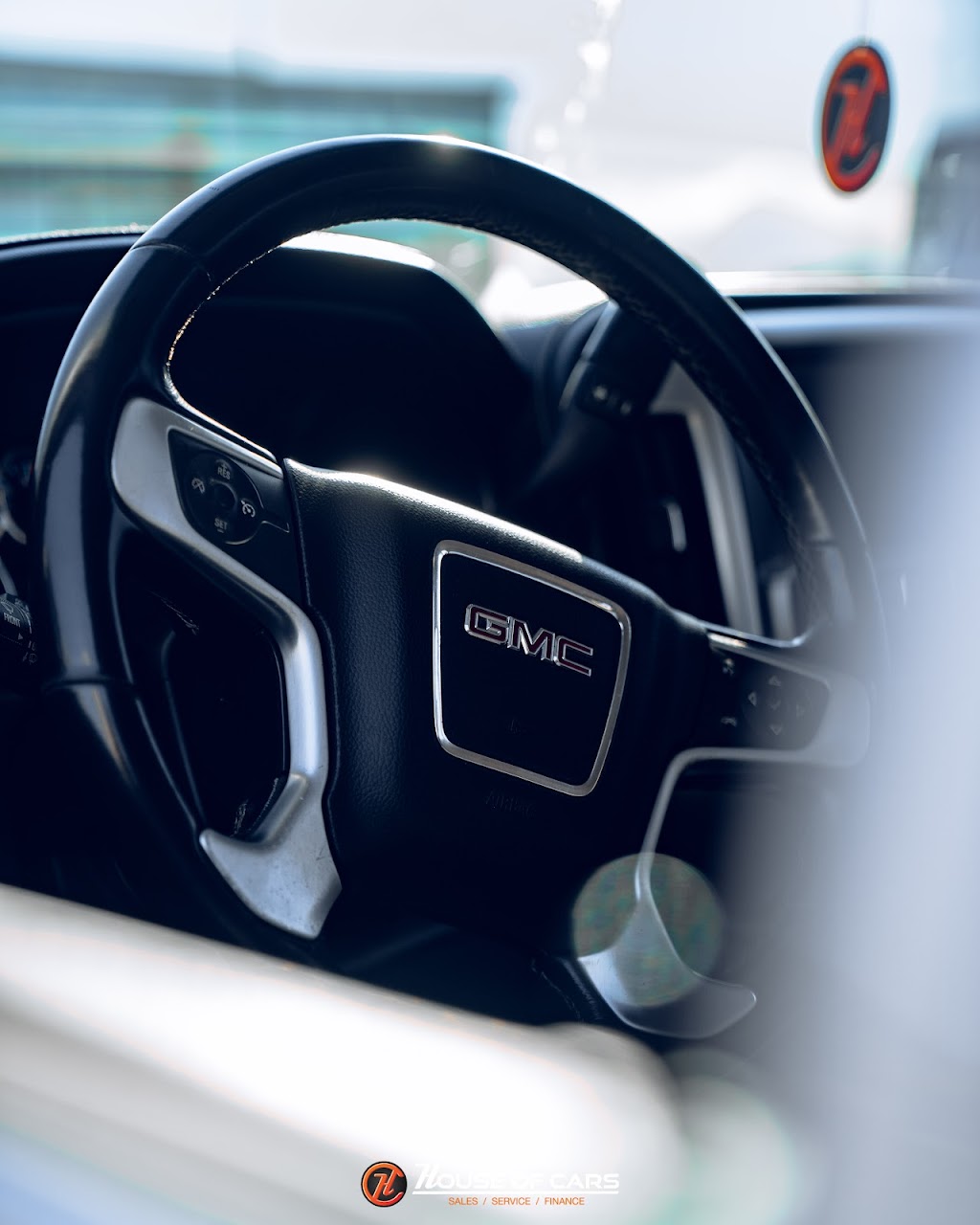 House of Cars 52 Street | 5205 76 Ave SE, Calgary, AB T2C 3C6, Canada | Phone: (403) 250-5858