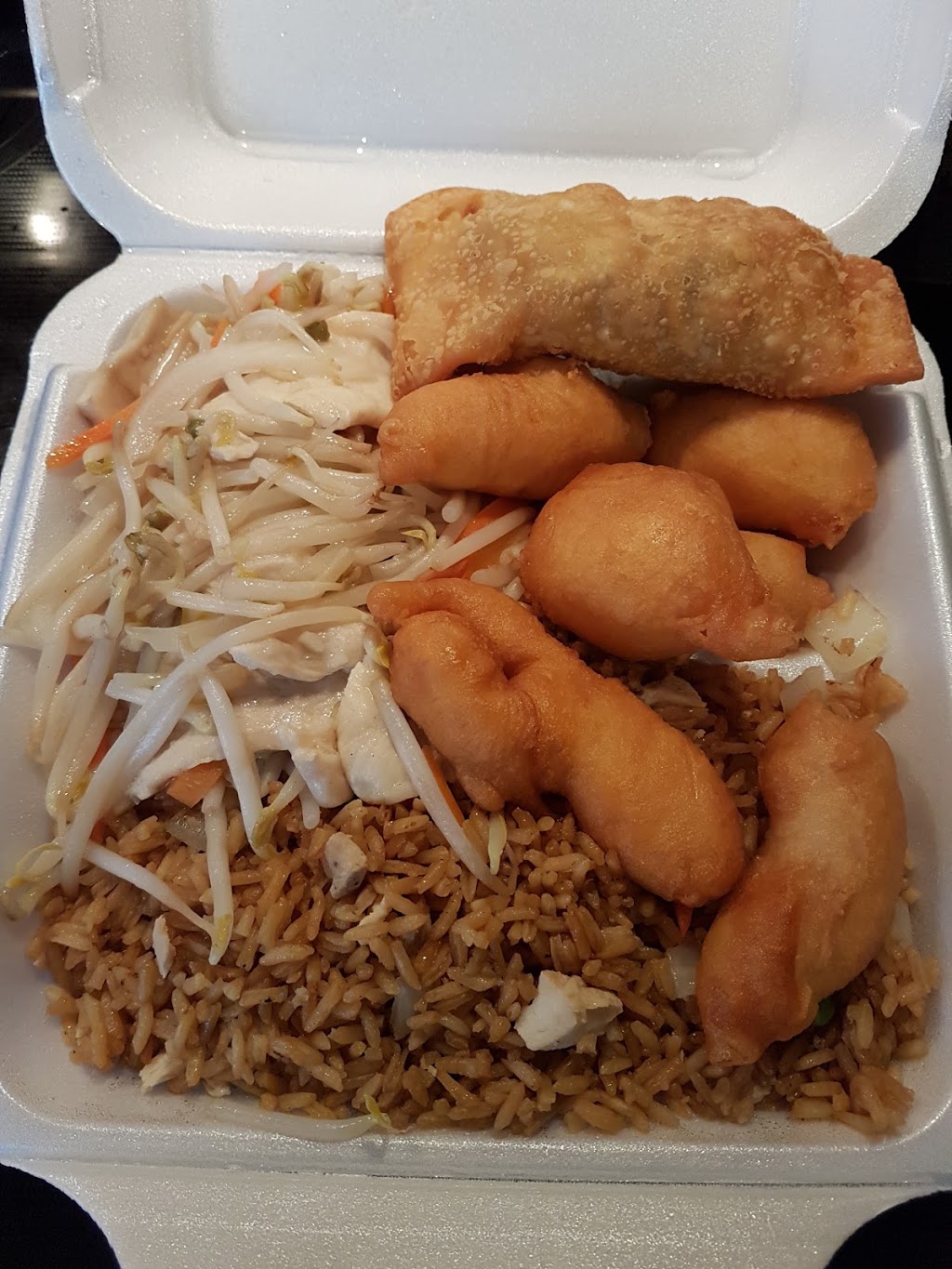 Mei Shanghai | 455 Erie St, Stratford, ON N5A 2N5, Canada | Phone: (519) 272-0688
