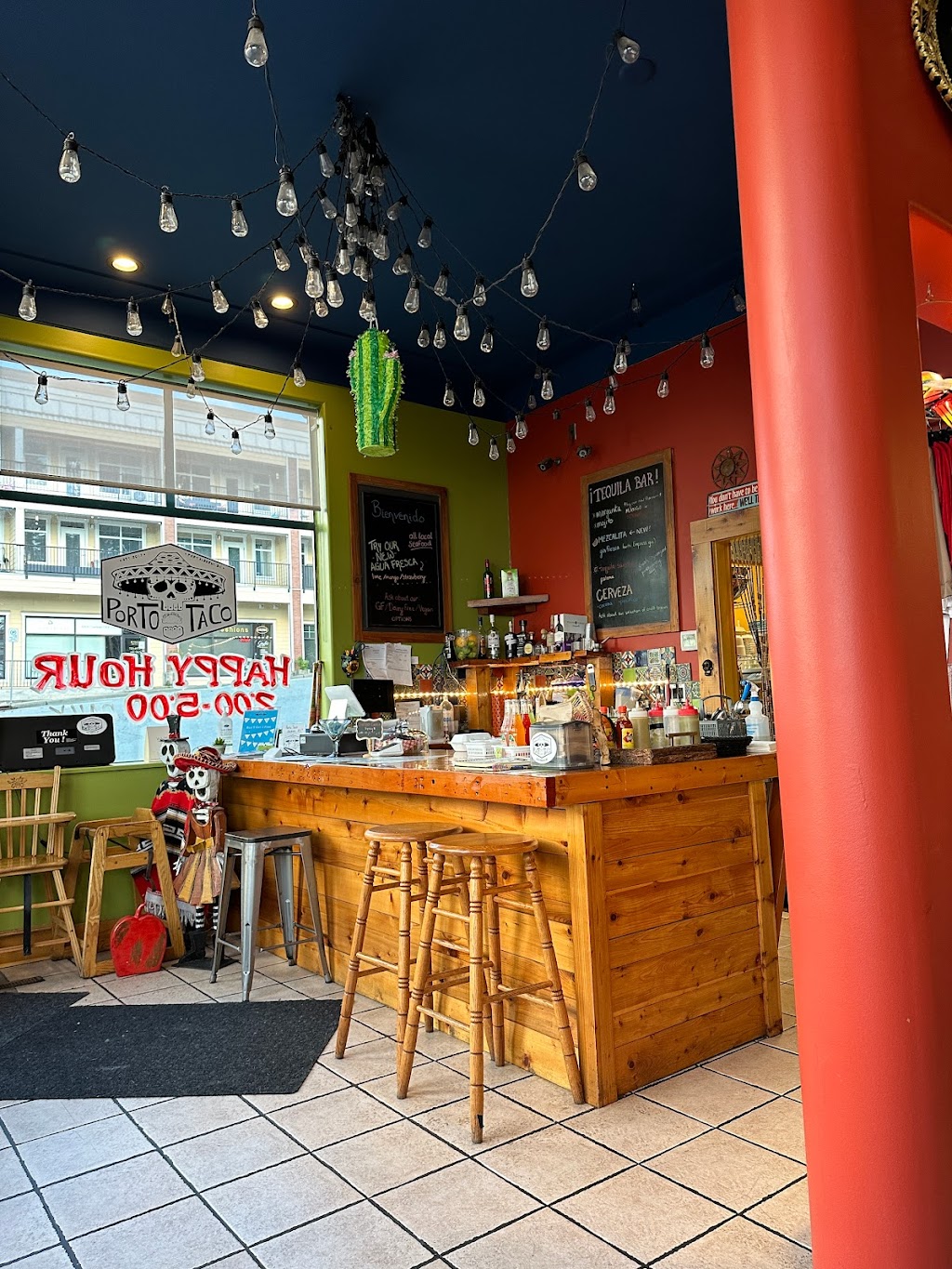 Porto Taco | 5304 Argyle St, Port Alberni, BC V9Y 3B1, Canada | Phone: (250) 723-3302
