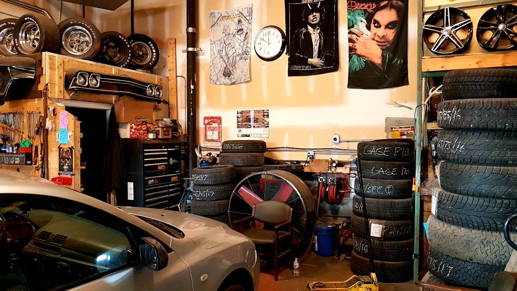 Fixin "N" Flatz | 320 #2, Adams Rd, Kelowna, BC V1X 7R2, Canada | Phone: (250) 317-2070