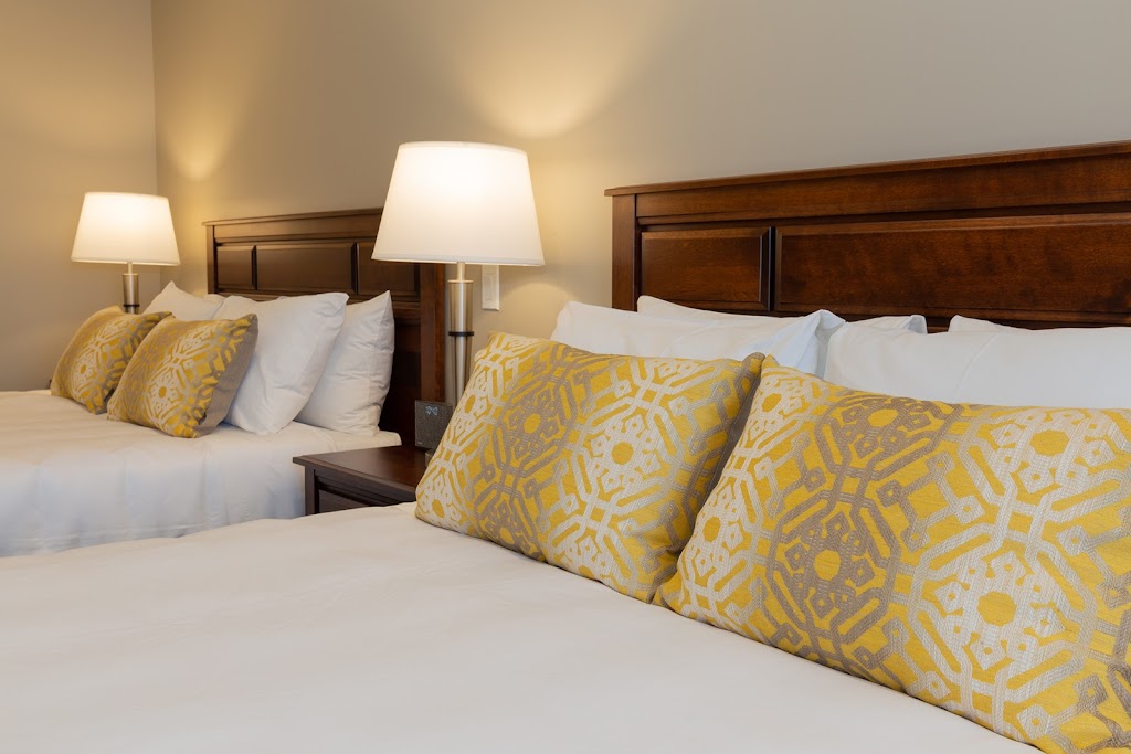 Motel Au Vieux Piloteux | 185 Rue Fraser, Rivière-du-Loup, QC G5R 1E2, Canada | Phone: (418) 867-2635