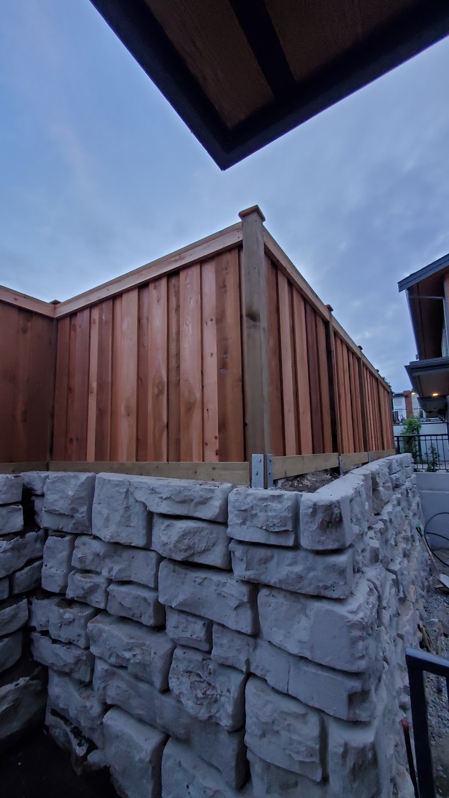 Black Dog Fencing Inc. | Lorne Ave, Maple Ridge, BC V2X 1H6, Canada | Phone: (778) 879-7335