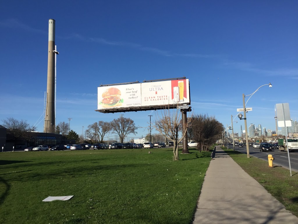 Circle K | 829 Lake Shore Blvd E, Toronto, ON M4M 1B2, Canada | Phone: (416) 778-8963