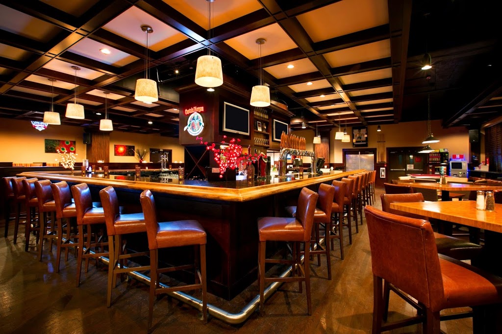 Metropolitan Bar & Grill | 829 McCallum Rd, Victoria, BC V9B 6W5, Canada | Phone: (250) 474-6063