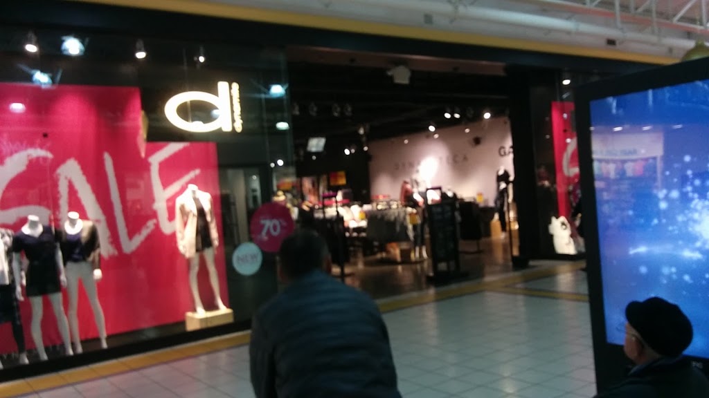 Dixie Outlet Mall | 1250 S Service Rd, Mississauga, ON L5E 1V4, Canada | Phone: (905) 278-3494