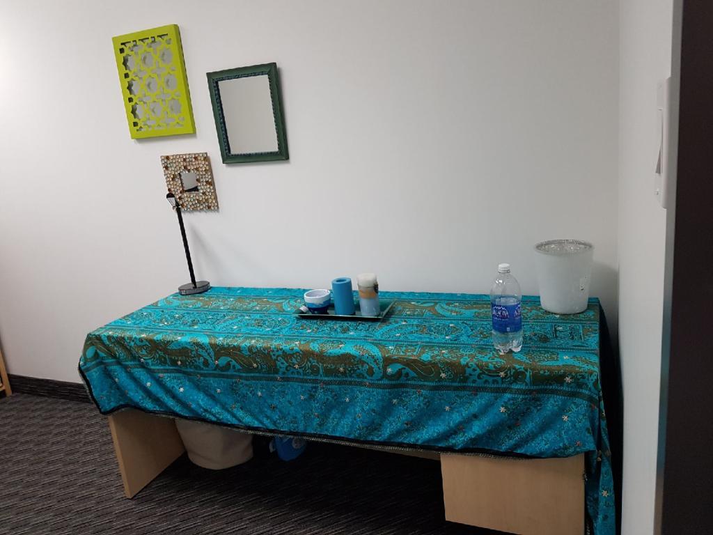 J Willa Healing and Mobile | 136 Whitehill Pl NE, Calgary, AB T1Y 3G4, Canada | Phone: (403) 837-9839