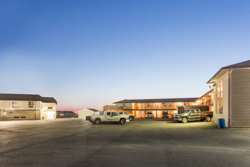 MOOSEJAW INN | 45 N Service Rd, Moose Jaw, SK S6H 4N7, Canada | Phone: (306) 692-0647