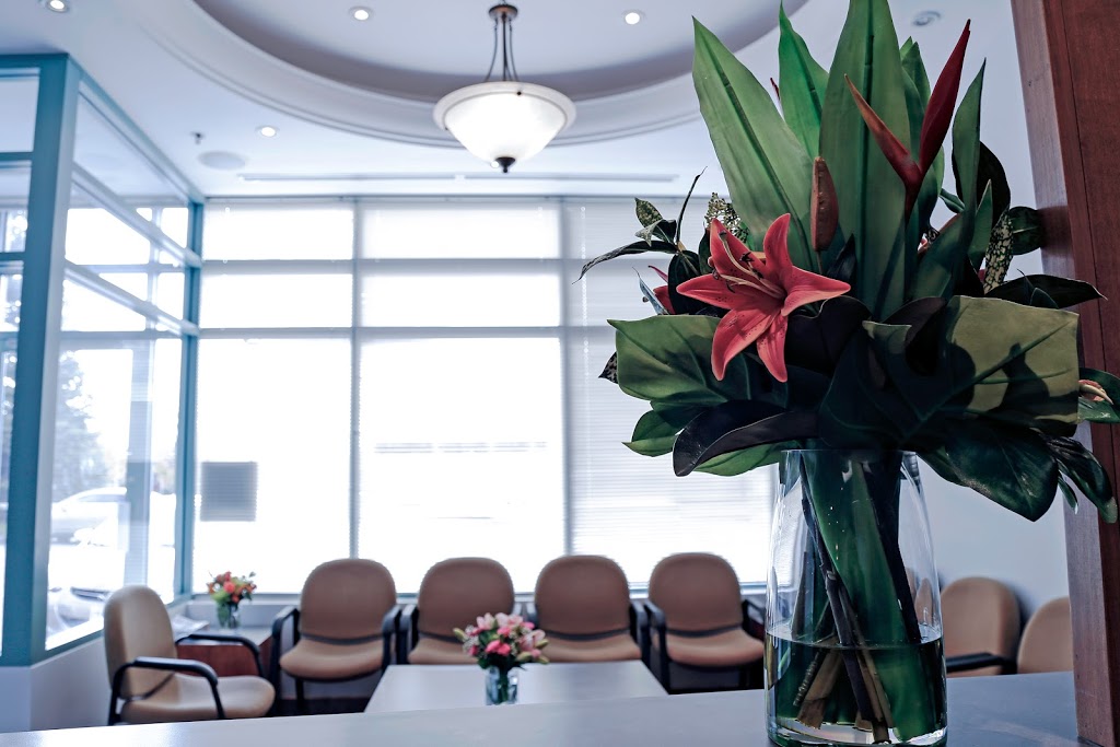 Rosedale Family Dental Centre | 531 Atkinson Avenue, Units 15 & 16, Thornhill, ON L4J 8L7, Canada | Phone: (905) 886-9900
