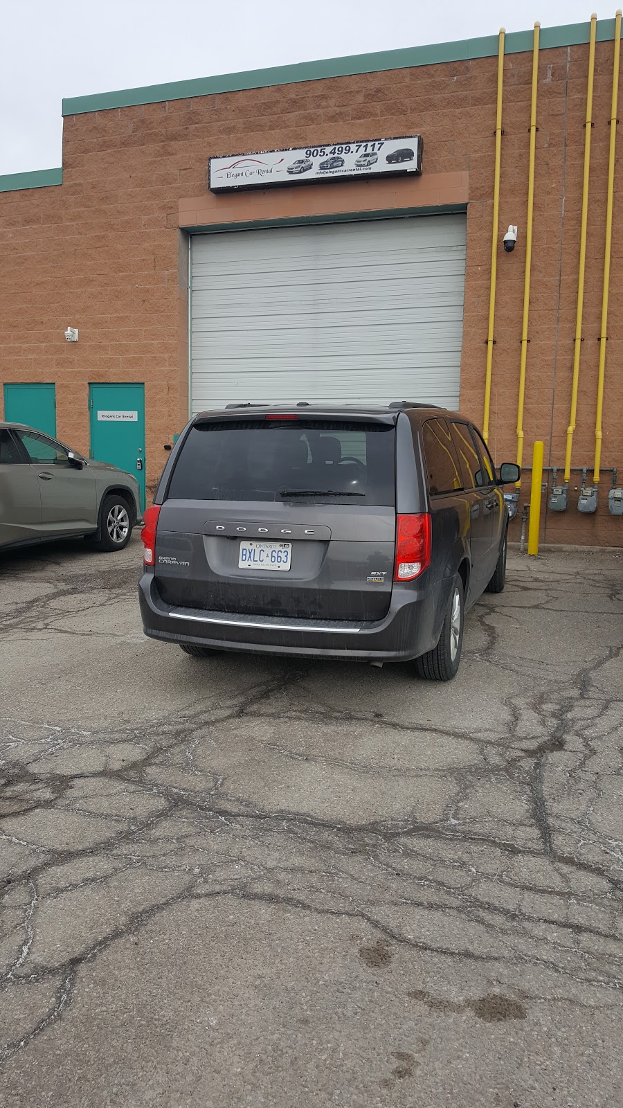 Elegant Car Rental | 59 First Gulf Blvd #3, Brampton, ON L6W 4P9, Canada | Phone: (905) 499-7117