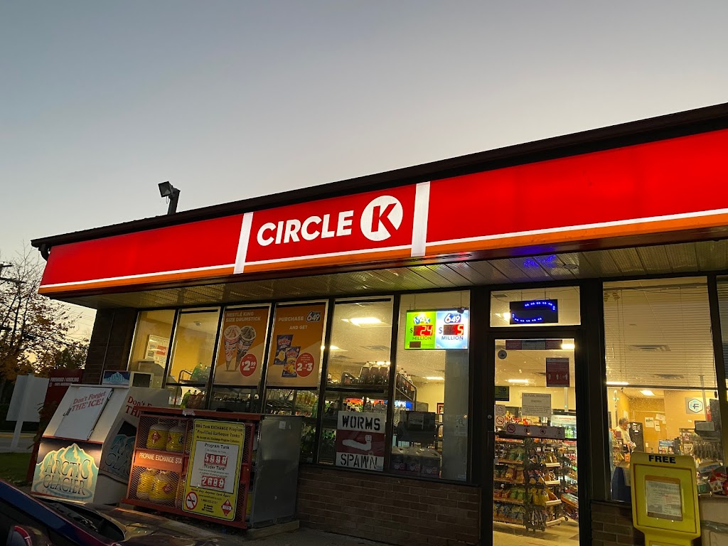 Circle K | 329 Main St, Sauble Beach, ON N0H 2G0, Canada | Phone: (519) 422-2256