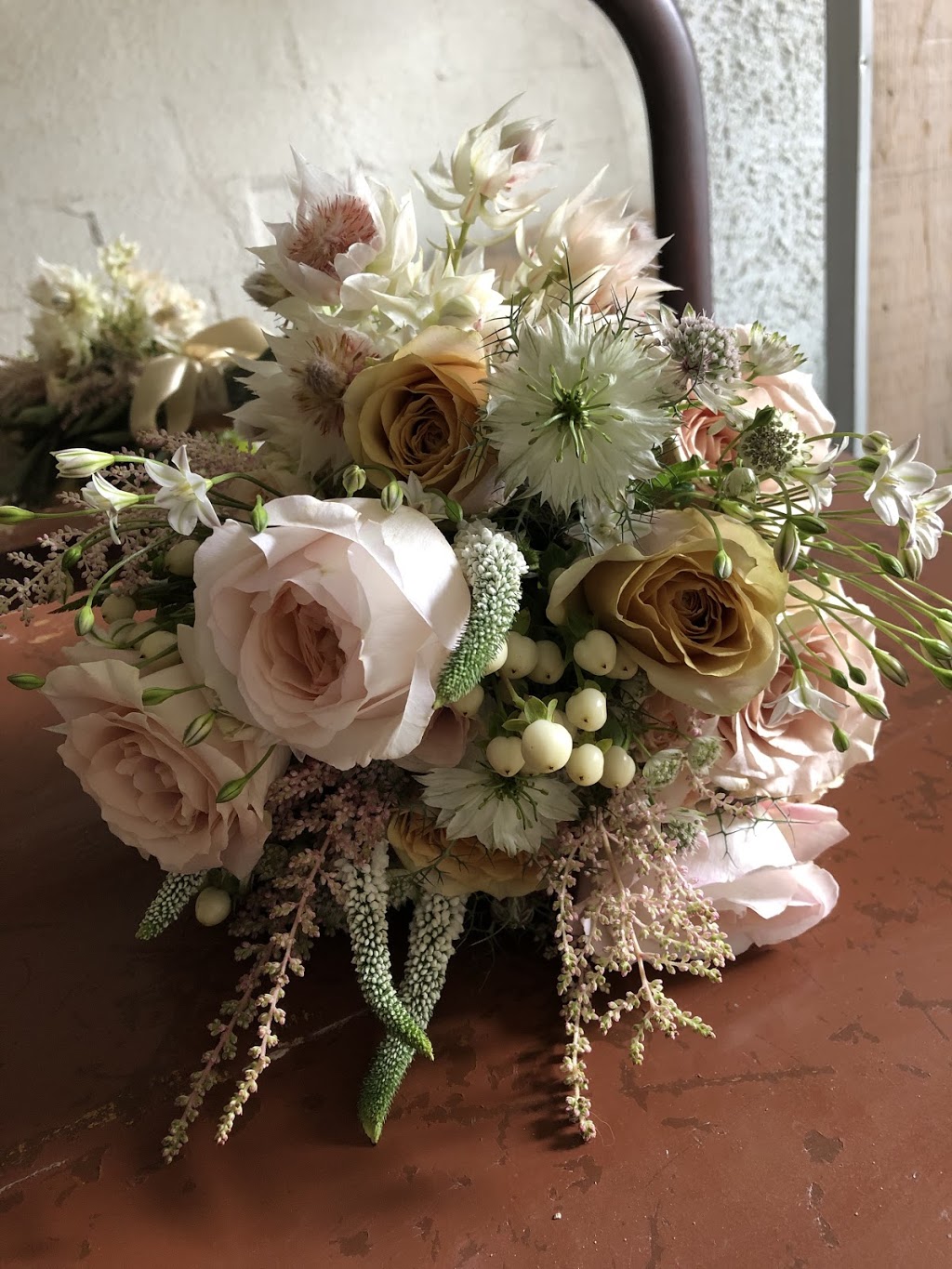 Suzanne Gardner Flowers | 1052 Bathurst St, Toronto, ON M5R 3G7, Canada | Phone: (416) 530-0065