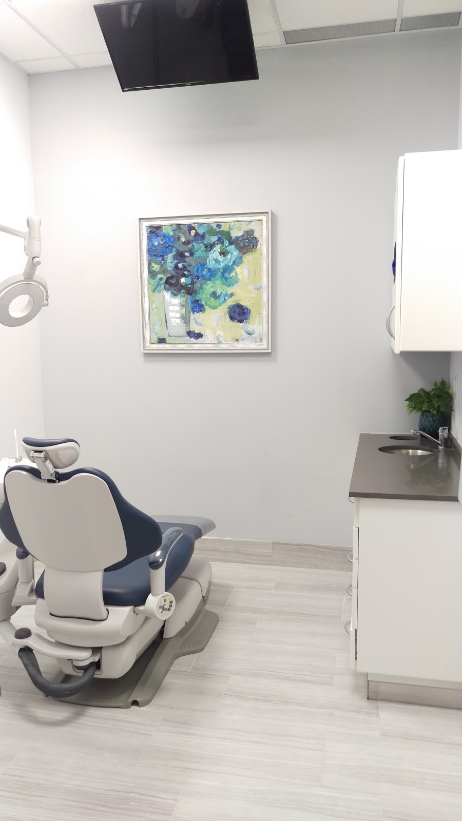 Smile House Dental Clinic | 955 Bovaird Dr W UNIT 17, Brampton, ON L6X 5K7, Canada | Phone: (905) 453-1661