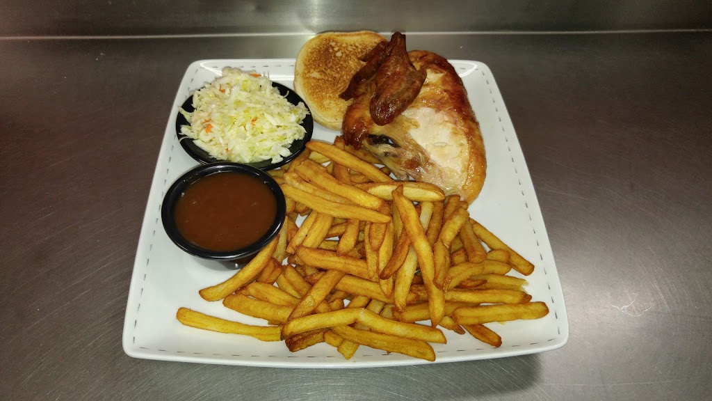 Coq O Bec | 9051 Route Sir Wilfrid Laurier, Mirabel, QC J7N 1L6, Canada | Phone: (450) 412-1235
