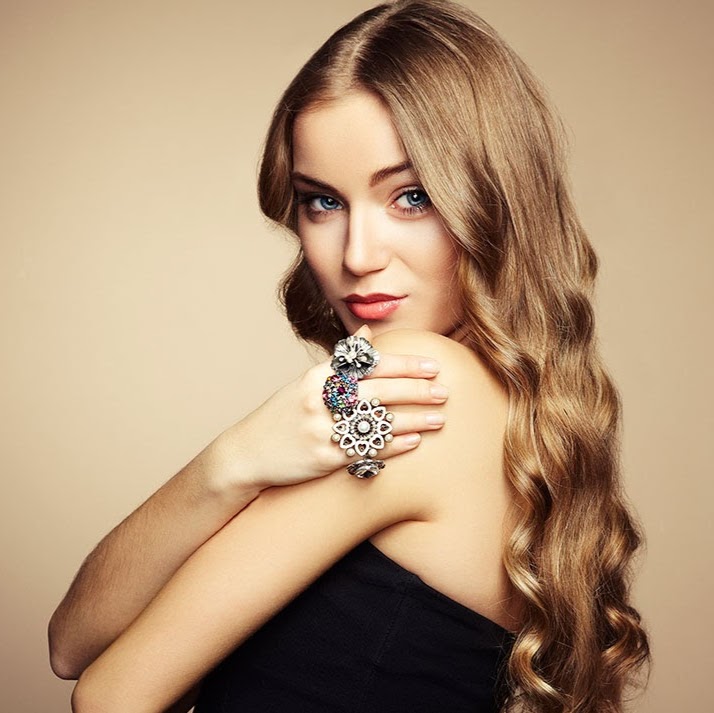 Deb n Hair | 5 - 240 Wilson St E, Ancaster, ON L9G 2B7, Canada | Phone: (905) 648-6401