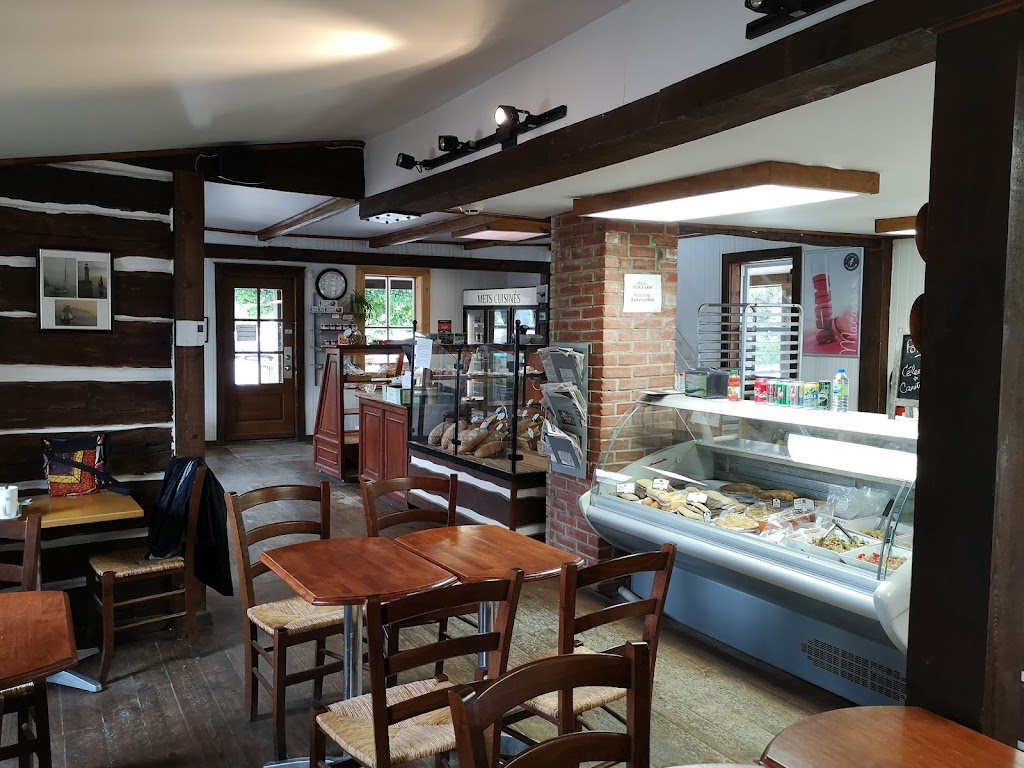 Le Moulin du petit Breizhé | 1036 Rue de St Jovite, Mont-Tremblant, QC J8E 3J9, Canada | Phone: (819) 717-3040