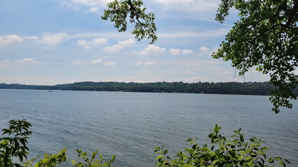Glenora Ferry - Adolphustown Dock | 11245 Hwy 33, Greater Napanee, ON K0K 1X0, Canada | Phone: (613) 476-2641