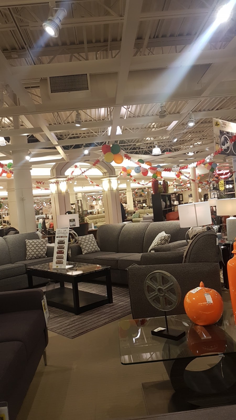 Leons Furniture | 2000 Boulevard Daniel-Johnson, Laval, QC H7T 1A3, Canada | Phone: (450) 688-3851