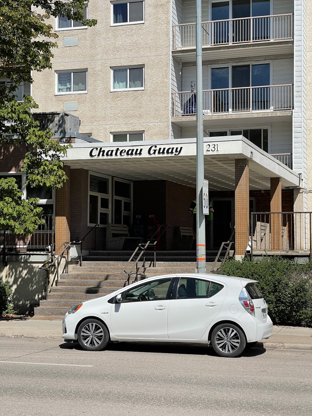 Chateau Guay | 231 Goulet St, Winnipeg, MB R2H 0S1, Canada | Phone: (204) 940-3485