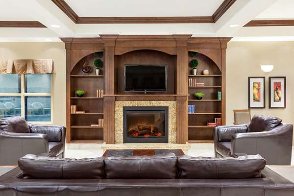 Ramada by Wyndham Weyburn | 1420 Sims Ave, Weyburn, SK S4H 3N9, Canada | Phone: (306) 842-4994