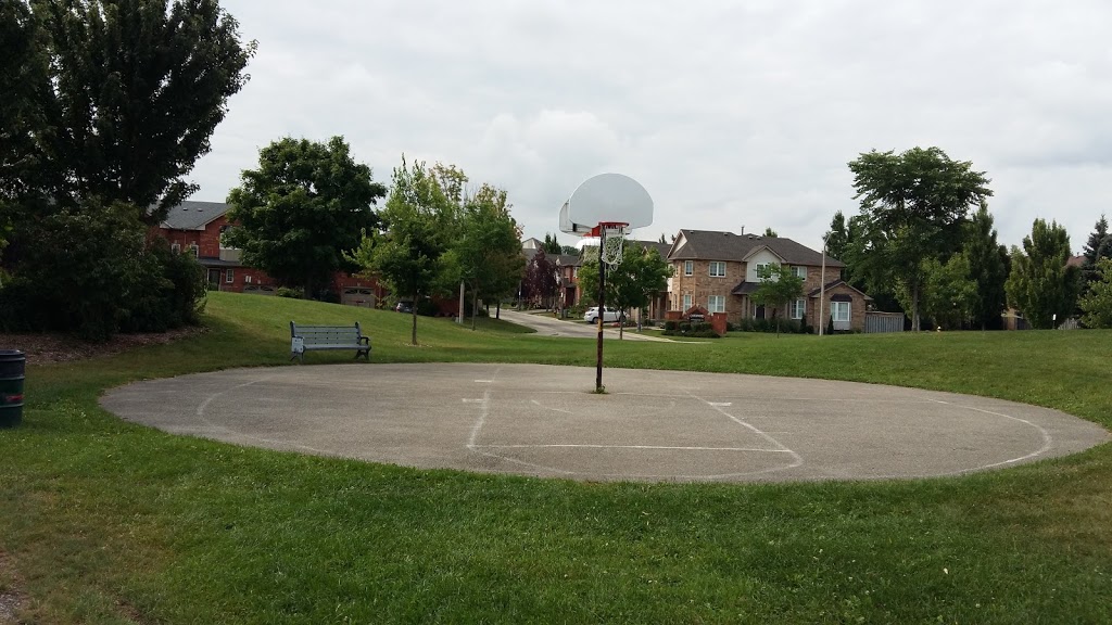 Veterans Park | 105 Huntingwood Ave, Dundas, ON L9H 6X5, Canada