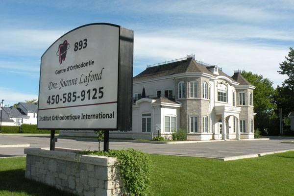 Centre Orthodontique Lafond | 893 Rue Notre-Dame, Repentigny, QC J5Y 1C6, Canada | Phone: (450) 585-9125