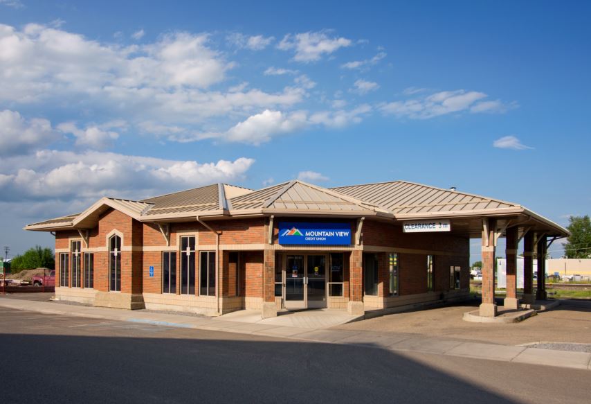 connectFirst Credit Union | 2003 20 St, Didsbury, AB T0M 0W0, Canada | Phone: (403) 335-3335