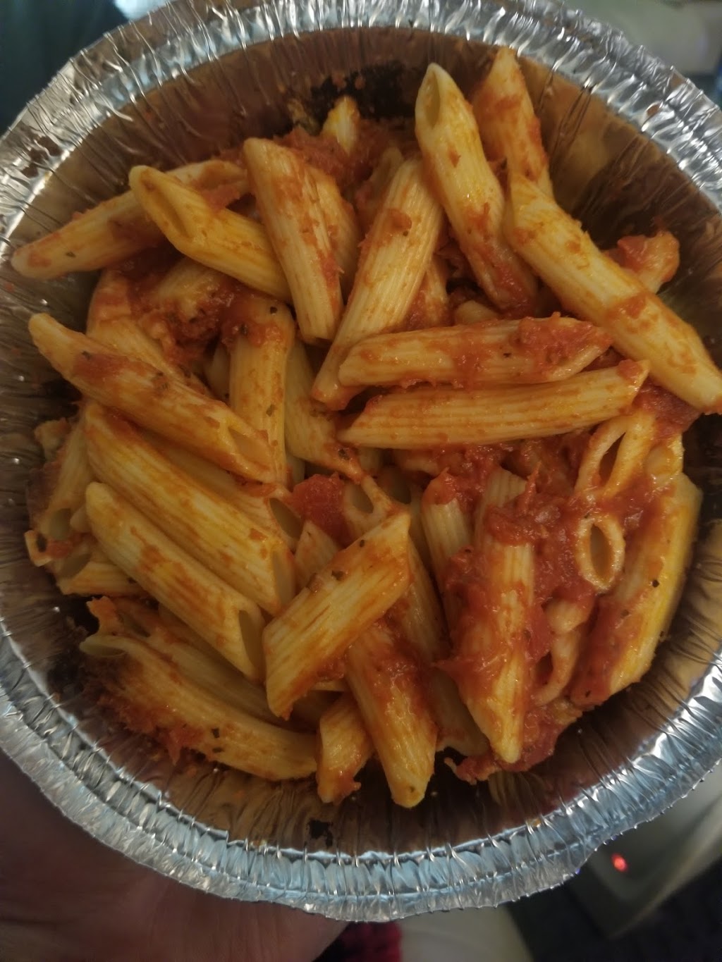 Dominos | 820 Sheppard Ave W, North York, ON M3H 2T1, Canada | Phone: (416) 636-3888